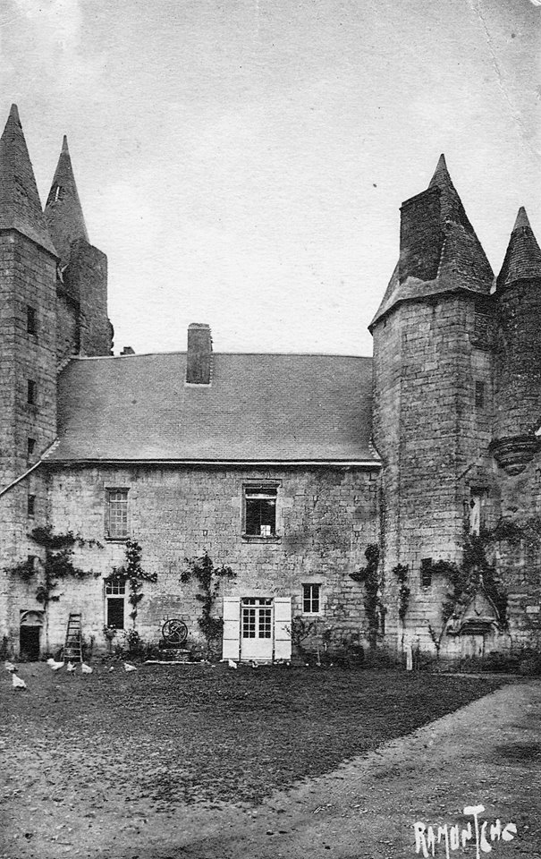 Croquis de la cour ancienne